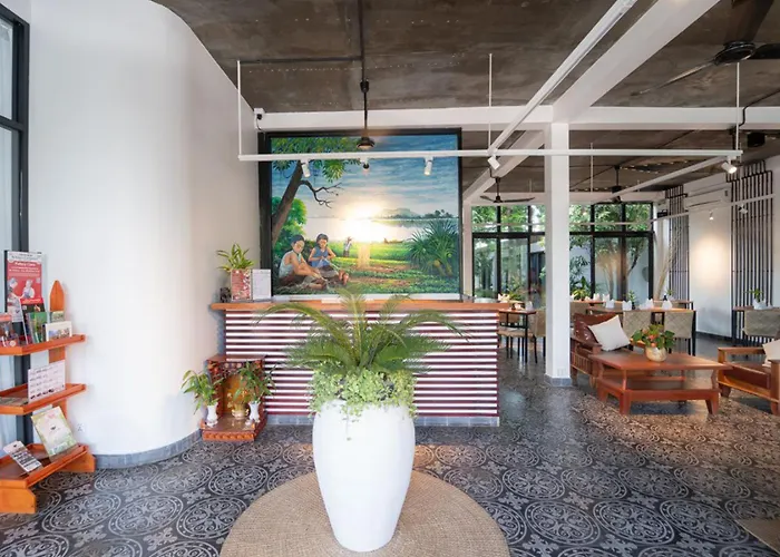 Tunnel Urban Retreat 4*