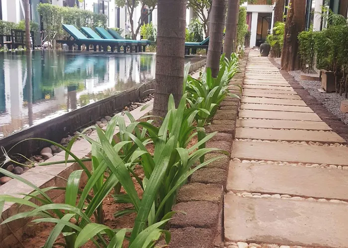 Tunnel Urban Retreat 4*