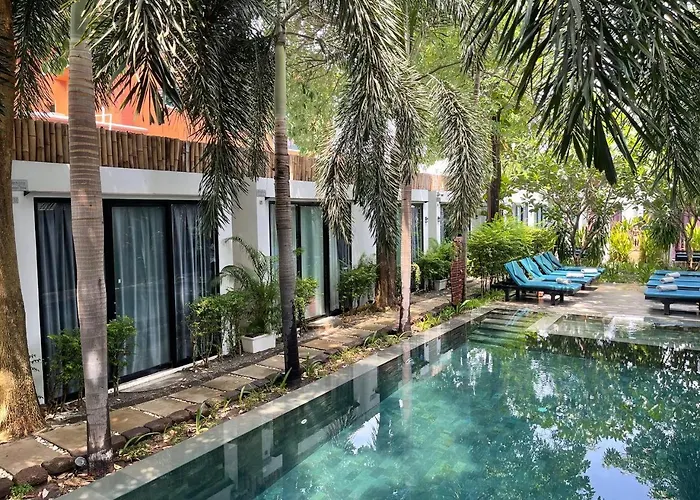 Tunnel Urban Retreat Hotel 4*